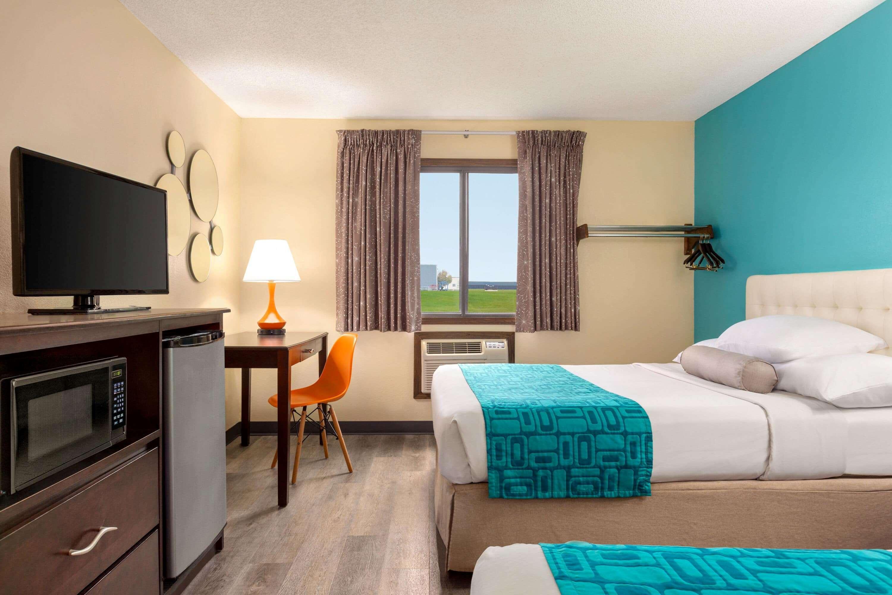 Howard Johnson By Wyndham Waterloo/cedar Falls Hotel