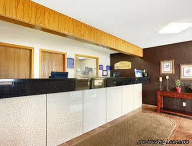 Howard Johnson By Wyndham Waterloo/cedar Falls